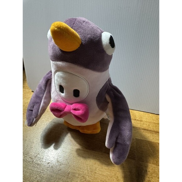 Fall Guys Preppy Penguin Ultimate Knockout Plush (C) - Picture 2 of 4